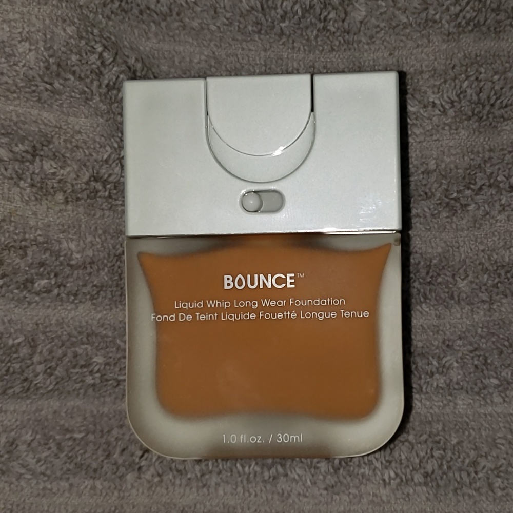 Beauty Blender Bounce Foundation